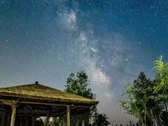 -亿利库布其七星湖沙漠生态旅游区