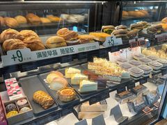 -星巴克臻选(莘庄仲盛店)