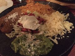 -Pistolera Mexican Cantina女枪手墨西哥餐厅(碧云路店)