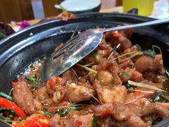 -老滇山寨•云南特色菜•地方菜•民族风情歌舞表演(金碧店)