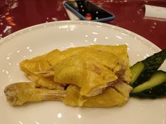 -侬佳蒸菜馆(听潮店)