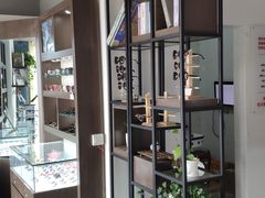 -视野联行眼镜蔡司·依视路官方授权店(顺城店)