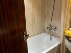 -维斯特假日酒店温泉