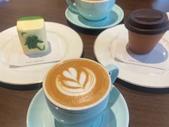 -Fridi Patisserie Cafe