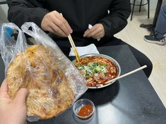 -薛记襄阳香辣牛肉面(平安路店)