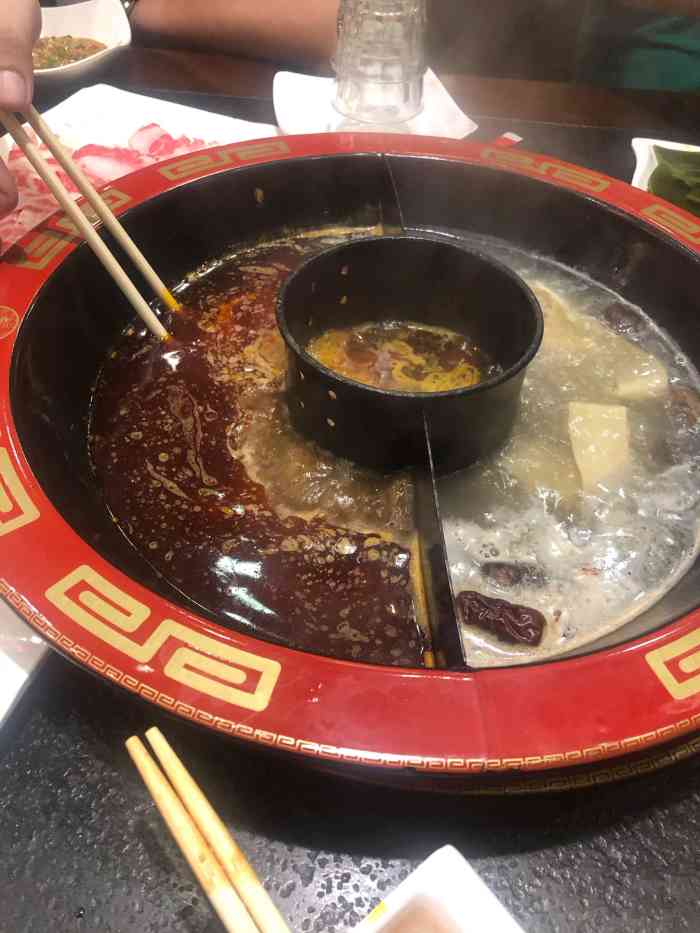 川蜀香重庆老火锅(于洪店)-"时间:本周五地点:松山西路上,丁香水岸.