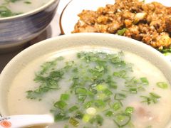 羊肉汤-丁里羊肉小镇(天鹅湖总店)