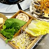 大理这家7年老店🍄 石板烧和菌锅都封神