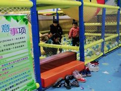 -迈德堡清真汉堡连锁(张家川店)