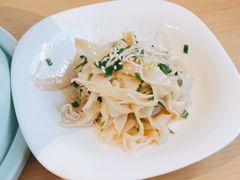 -渝信川菜 · 川味家常菜(财富购物中心店)