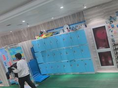 -小蓝鲸游泳培训基地(石景山店)