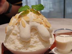 榴莲肉加榴莲芝士-丹礼糖甜品