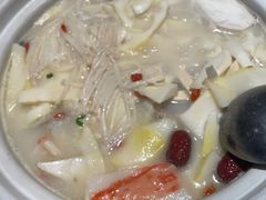 -三人行骨头王火锅(长寿店)