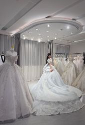 -LOVE SHINE婚纱·红鼎庄龙凤褂·妈妈装定制