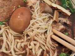 -镇南锅盖面馆(解放路店)