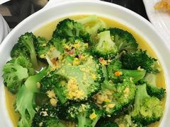 -老季市·三代非遗传承·地标美食老汁鸡(工农路店)
