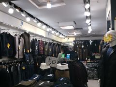 -广州白马服装市场