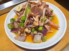 -宏兴烤鱼山庄(宣恩总店)
