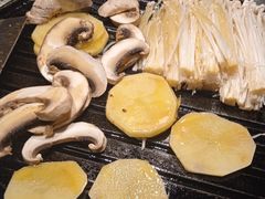 -燚店·铁板鱼蛙·烤肉·烤串(北新桥店)