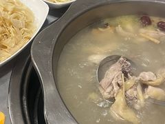 -光头药膳鸡(莱茵小镇店)