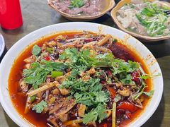 -小杨翘脚牛肉
