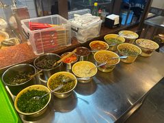 -丽丽三鲜螺蛳粉(田林路店)
