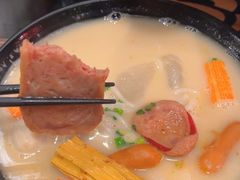 -肥汁米蘭香港米线(定西路店)