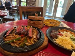 -Pistolera Mexican Cantina女枪手墨西哥餐厅(碧云路店)