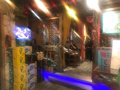 门面-老牌坊云南鱼豆花火锅(爱建店)