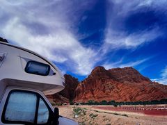 -天山神秘大峡谷