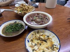 -胡子饮食店