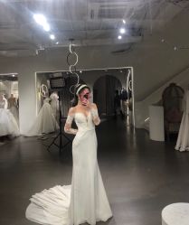 -艾米丽婚纱礼服