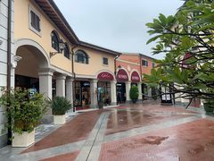 -佛罗伦萨小镇广佛名品奥特莱斯(疏港路店)