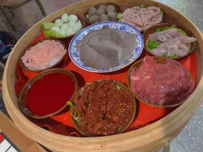 土货老火锅(洪崖洞店)-"超幸运的中了这家火锅店的霸王餐,没想到2.