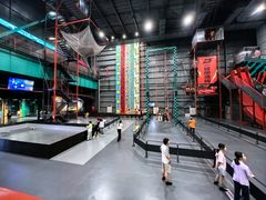 -极限PLAY运动娱乐新世界·团建派对表演休闲馆·室内高空游乐园