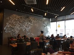 大堂-汽车博物馆主题餐厅