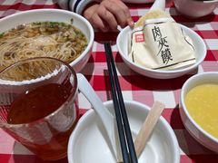 -西贝(吴江路湟普汇店)