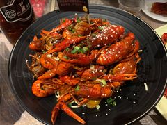 -巴厘龙虾·榜首油焖大虾(音乐学院·沿江酒馆店)