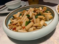 酸辣藕尖-荷庭·精致湘菜(华强北九方店)