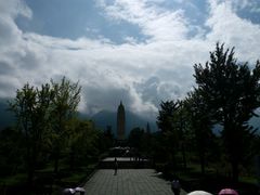 -三塔倒影公园