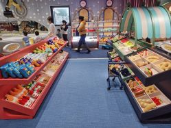 -奈尔宝家庭中心·亲子餐厅(北京东坝万达店)