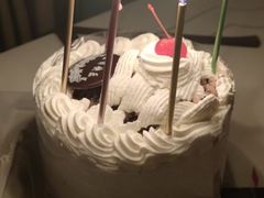 -红宝石·鲜奶小方·海派西点房(南丹店)