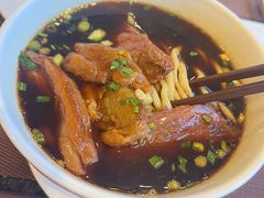 红烧牛筋牛肉面-中国厨房/台湾牛肉面
