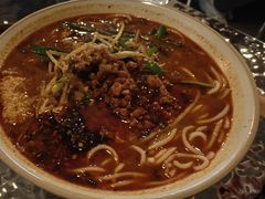 -粉八·云南米线·建水烧烤(常熟路店)