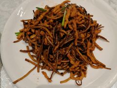 鲜茶树菇炒肉丝-马凯餐厅(地安门店)