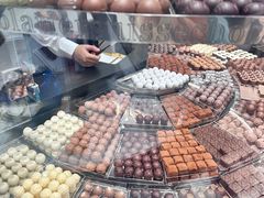 -Laderach 莱德拉(上海环贸iapm店)