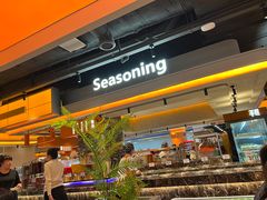-黑金·寻焰自助百汇·烤肉·火锅(中街店)