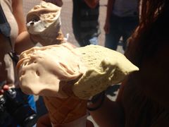 -Gelateria Dondoli