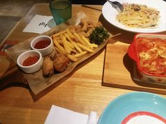 -菲滋意式餐厅(海宁银泰城店)