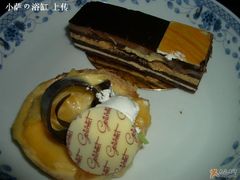 浦东黑森林+芒果挞-西点坊(浦东香格里拉店)